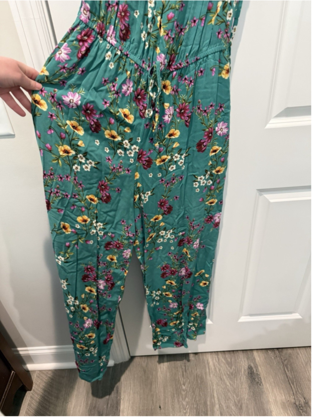 Xhilaration Women's Green Floral Puff Sleeve Tie Jumpsuit One-Piece Size S - Picture 3 of 9